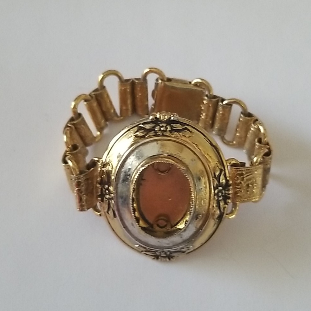Vintage Coro Gold Tone Bracelet